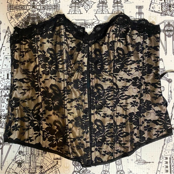 Hips & Curves lace corset - Picture 1 of 6